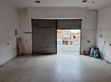 Comercial , São Paulo · Oportunidade: Salão Comercial Bem Localizado no Jardim Perola III - Agende sua visita!