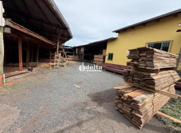 Photo 1 · Galpão disponível para locação no bairro Marta Helena em Uberlândia-MG