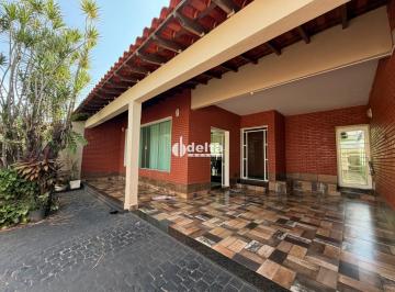 Photo 1 · Casa residencial com 4 quartos sendo 1 suíte disponível para locação no bairro J