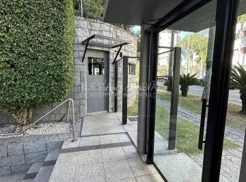 Apartamento · 211m² · 3 Quartos · 3 Vagas · Cobertura para venda em Água Verde de 211.00m² com 3 Quartos, 2 Suites e 3 Garagens