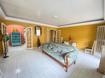 Casa · 285m² · 5 Quartos · 2 Vagas · CASA BAIRRINHO