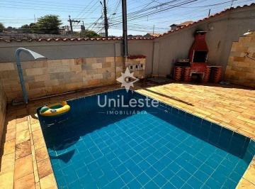 Casa · 360m² · 7 Quartos · 6 Vagas · Casa para venda em Floramar de 360.00m² com 7 Quartos, 1 Suite e 6 Garagens