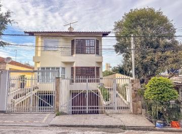 c1f4de21-069a-458c-8799-829b95e45c93 · Casa para venda em Parque Maria Domitila com 3 quartos, sendo 1 suíte, 225m²