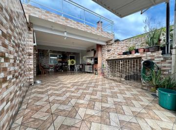 45DFB834-4606-47BD-987D-BCC09FDAF09F.jpg · Sobrado à Venda, Forquilhas, São José, SC