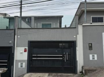 Casa · 125m² · 3 Quartos · 2 Vagas · Sobrado 125M² -03 Dormitórios 01 suite com Sacada-Próximo condomínios Arujazinho