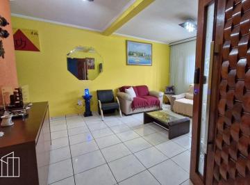Casa (sobrado) de 250 m², Tremembé, 1 suíte. · Casa (sobrado) de 250 m², Tremembé, 1 suíte