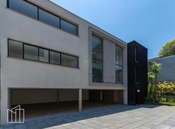 Casa em condomínio de 712 m², Santo Amaro, 4 suítes, pé-direito alto. · Casa em condomínio de 712 m², Santo Amaro, 4 suítes, pé-direito alto