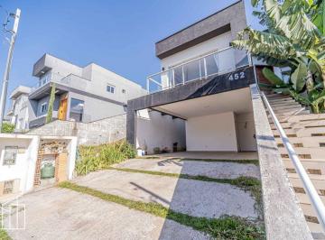 1dc30c22-1a42-4f12-977d-3227948dbdb1.jpeg · Casa em condomínio de 210 m², Granja Vianna, 3 suítes, copa, depósito, lazer com