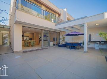 Casa em condomínio de 200 m², Tamboré, 3 suítes, varanda gourmet. · Casa em condomínio de 200 m², Tamboré, 3 suítes, varanda gourmet, home office, q