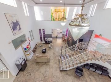 Casa comercial de 942 m², Santo Antônio, ar-condicionado, copa. · Casa comercial de 942 m², Santo Antônio, ar-condicionado, copa, depósito