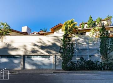Casa em condomínio de 800 m², Vila Andrade, 2 suítes, varanda gourmet. · Casa em condomínio de 800 m², Vila Andrade, 2 suítes, varanda gourmet, closet, p