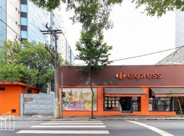 Galpão de 384 m², Centro, copa. · Galpão de 384 m², Centro, perto da estação Terminal Rodoviário Nicolau Delic - M