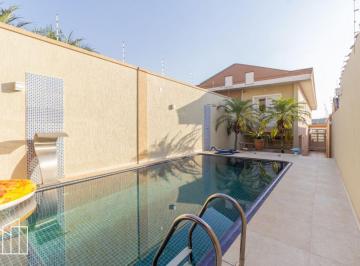 6d28946d-3e5d-40ce-a0b1-29887a8f8091.jpeg · Casa (sobrado) de 414 m², São Domingos, 2 suítes, varanda gourmet, copa, depósit