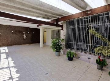 Casa 343 m², Vila Curuçá, quintal. · Casa de 343 m², Vila Curuçá, quintal