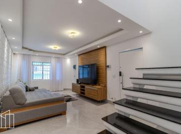 Casa 210 m², Centro, perto do metrô Terminal Metropolitano Diadema. · Casa de 210 m², Centro, perto do metrô Terminal Metropolitano Diadema, 3 suítes,