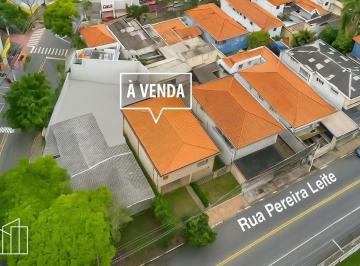 Casa comercial de 323 m², Alto de Pinheiros, varanda gourmet, copa. · Casa comercial de 323 m², Alto de Pinheiros, varanda gourmet, copa, lareira