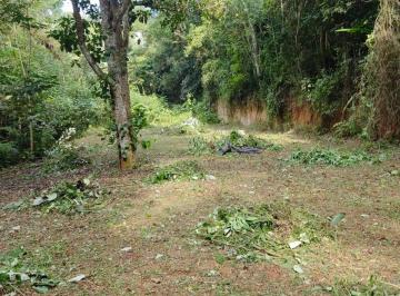 Terreno de 2240 m², Parque dos Jacarandás. · Terreno de 2240 m², Parque dos Jacarandás, perto da estação Rodoviária de Arujá