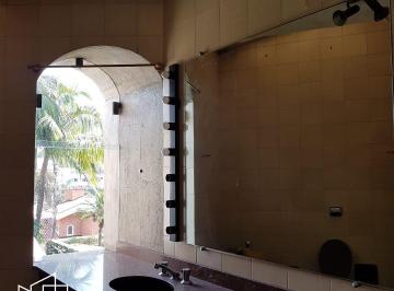 Casa em condomínio de 330 m² para venda e locação, 1 suíte, closet. · Casa em condomínio de 330 m² para venda e locação, Alphaville Residencial Um, 1