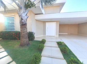 Fachada Moderna espaçosa c/ jardim · Casa Alto Padrão c/ 400m2, Lote 480m2, 5 quartos, 4 banheiros, 2 salas, Piscina