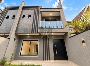 Casa · 205m² · 3 Quartos · 4 Vagas · Sobrado à Venda no Portão, Curitiba: 205 m², 3 Quartos, Suíte com Closet, Terraço e 4 Vagas