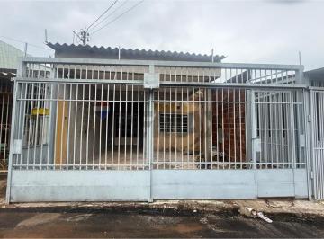 Casa · 67m² · 3 Quartos · EXCELENTE CASA NA QNL 22 CONJ A