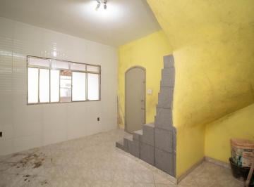 img0 · Casa com 3 Quarto(s) e 2 banheiro(s) para Alugar, 200 m² por R$ 2570 / Mês