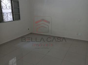 Casa · 100m² · 3 Quartos · 1 Vaga · Casa para locação 3 quartos 1 vaga!