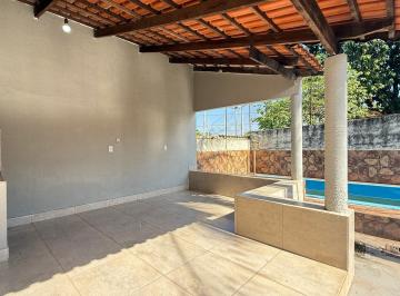 Capa · Casa 3 Quartos com 1 Suíte - Piscina - Village Garavelo