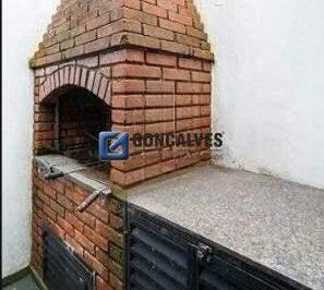 Casa · 312m² · 3 Quartos · 5 Vagas · Sobrado residencial com 3 quartos, suíte e 5 vagas para alugar em Pinheirinho