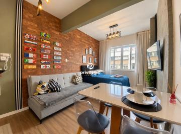 Apartamento · 24m² · 1 Quarto · Conjugado reformado no Posto 2