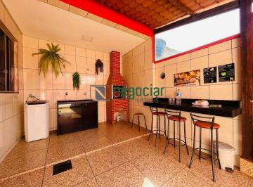 Casa · 102m² · 3 Quartos · 1 Vaga · CASA À VENDA COM 2 QUARTOS, ESPAÇO GOURMET E IMÓVEL ANEXO – BAIRRO BUENO FRANCO | BETIM/MG