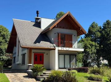 fe08f0cde5447ecbf6bd33a6b8897acff942c4f0 · Casa Mobiliada à Venda em Gramado!