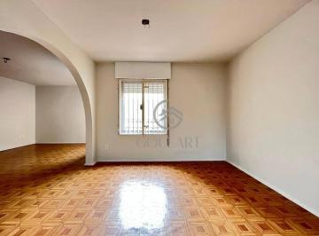 0cc7177120d7ff6bf603db5ea92d1d9c22ea2d0b · Apartamento amplo e ensolarado no Centro