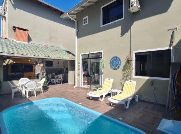 933e86d4a9b651d9b417d0d3ea92c89f2918564f · Casa com piscina para alugar em Florianópolis