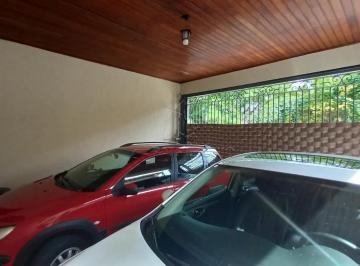 Casa · 262m² · 3 Quartos · 2 Vagas · SOBRADO COM 3 QUARTOS SENDO 1 SUÍTE - Parque Três Meninos