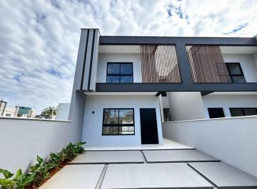 Casa · 142m² · 3 Quartos · 2 Vagas · Sobrado geminado com suíte e churrasqueira no Amizade
