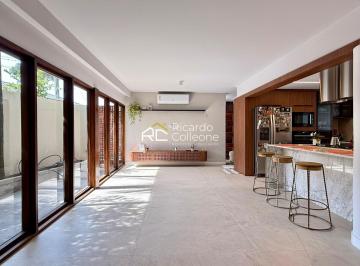 Casa · 335m² · 4 Quartos · 3 Vagas · CASA EM CONDOMÍNIO FECHADO | ÁGUA VERDE | 4 QUARTOS | 3 VAGAS