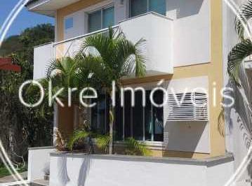 Casa · 226m² · 5 Quartos · 3 Vagas · Casa em Condomínio : Triplex / Residencial / Recreio Dos Bandeirantes