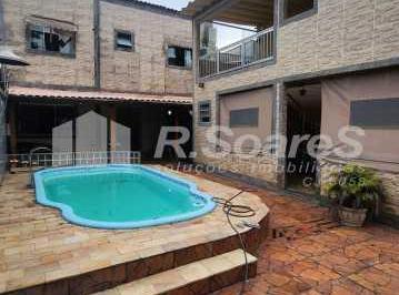 Casa · 207m² · 3 Quartos · 2 Vagas · Casa com 3 quartos na Avenida Frederico Faulhaber - Realengo