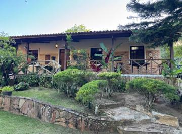 Casa · 500m² · 8 Quartos · 6 Vagas · SITIO ESPETACULAR E PORTEIRA FECHADA