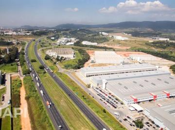 Comercial · 4312m² · 27 Vagas · Galpão / Depósito / Armazém para alugar em Vila Das Hortências de 4312.00m² com 27 Garagens