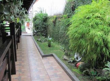 Imagem 1 · Casa para venda em Mosela, Petrópolis