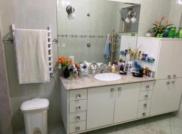 Imagem 1 · Casa para venda em Valparaíso, Petrópolis