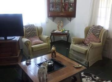 Imagem 1 · Casa para venda em Carangola, Petrópolis