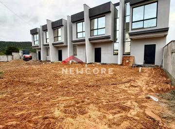 Casa · 98m² · 3 Quartos · 2 Vagas · Sobrado em Rua Luiz Elias Daux - Ingleses do Rio Vermelho - Florianópolis/SC