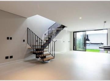 54c04ac200d5a1fe1ab5c576aa3f3465584cb8b7 · Casa à venda, Vila Nova Conceição, 190 m², 2 suítes e 2 vagas, Localização privilegiada. Exclusivida