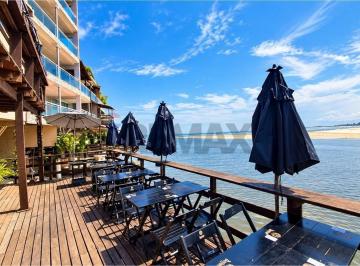 Apartamento · 9 Quartos · 15 Vagas · Marambaia Beach Club para Locação em Barra de Guaratiba 1.100 m², 9 Suítes e Restaurante Completo