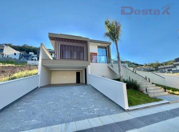 Casa · 196m² · 3 Quartos · 4 Vagas · Casa no Sertão do Maruim - São José
