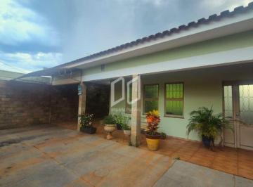 Casa · 227m² · 3 Quartos · 3 Vagas · Casa para venda em Centro de 227.00m² com 3 Quartos, 1 Suite e 3 Garagens