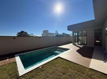 Casa · 273m² · 4 Quartos · 4 Vagas · Casa de Condomínio para venda em Santa Cândida de 273.00m² com 4 Quartos, 4 Suites e 4 Garagens